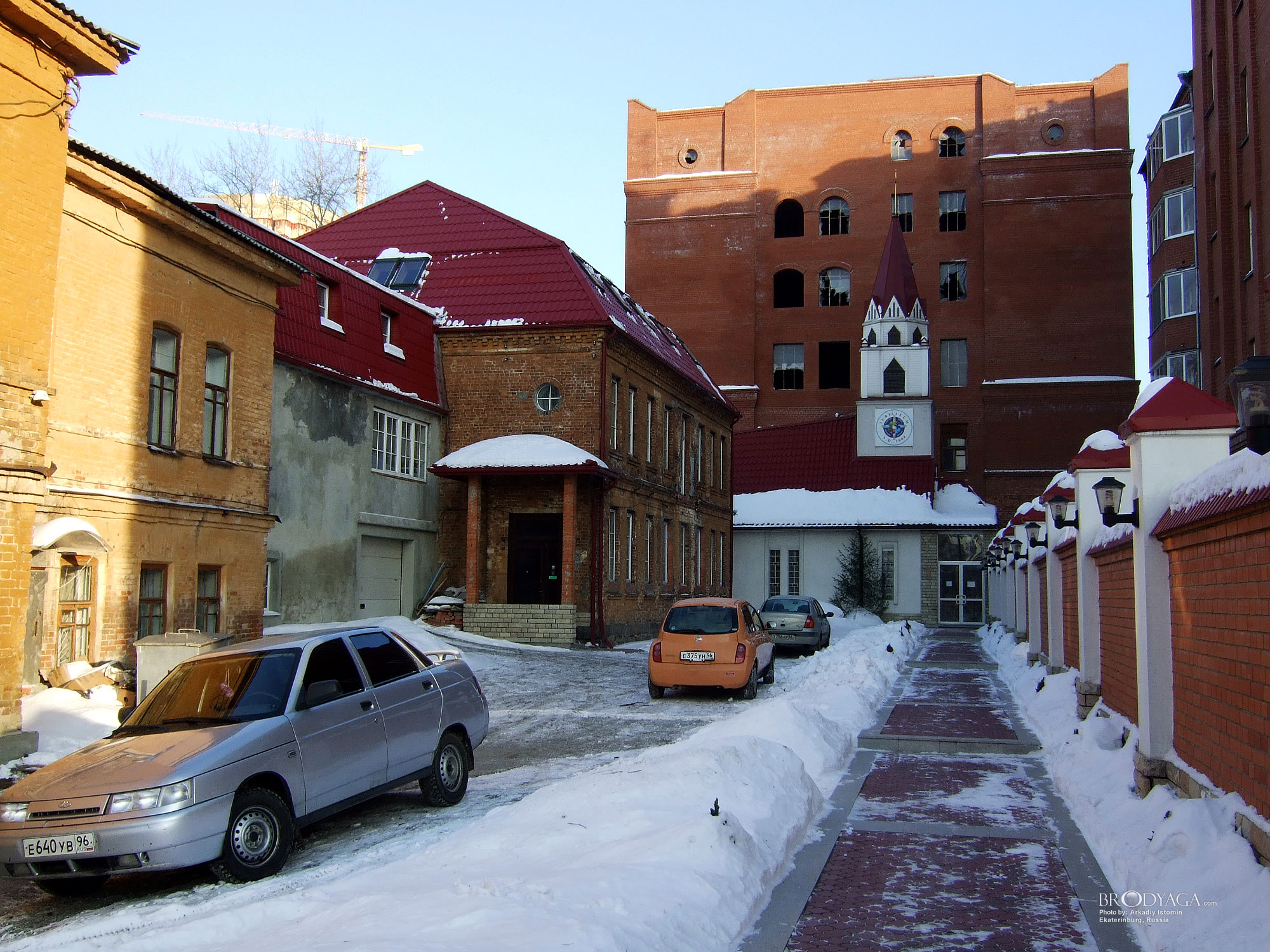 Римско-католический приход Святой Анны, Гоголя 9, Екатеринбург (Ekaterinburg)